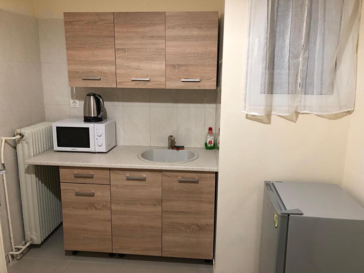 Nikolakakis Rooms Lavrio Экстерьер фото