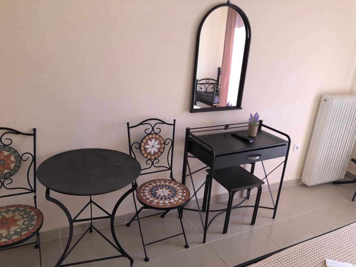 Nikolakakis Rooms Lavrio Экстерьер фото