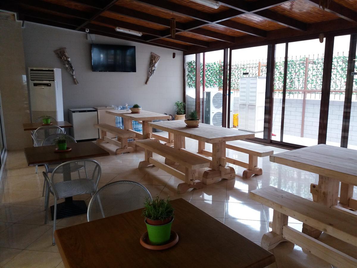 Nikolakakis Rooms Lavrio Экстерьер фото