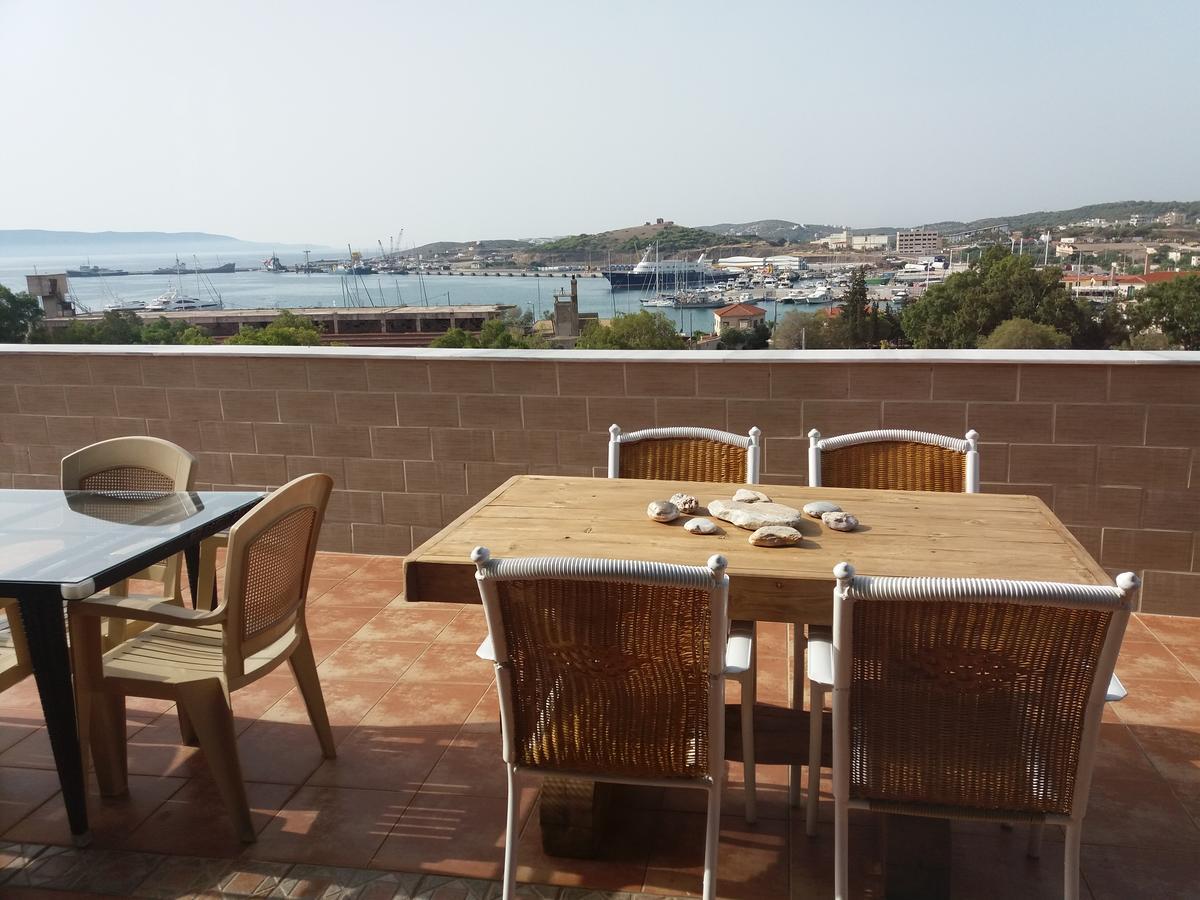 Nikolakakis Rooms Lavrio Экстерьер фото