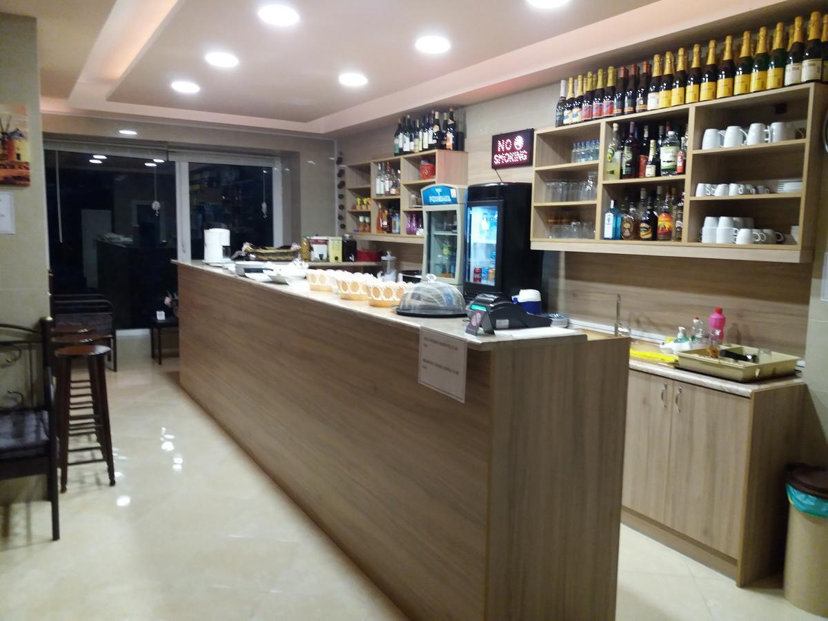 Nikolakakis Rooms Lavrio Экстерьер фото