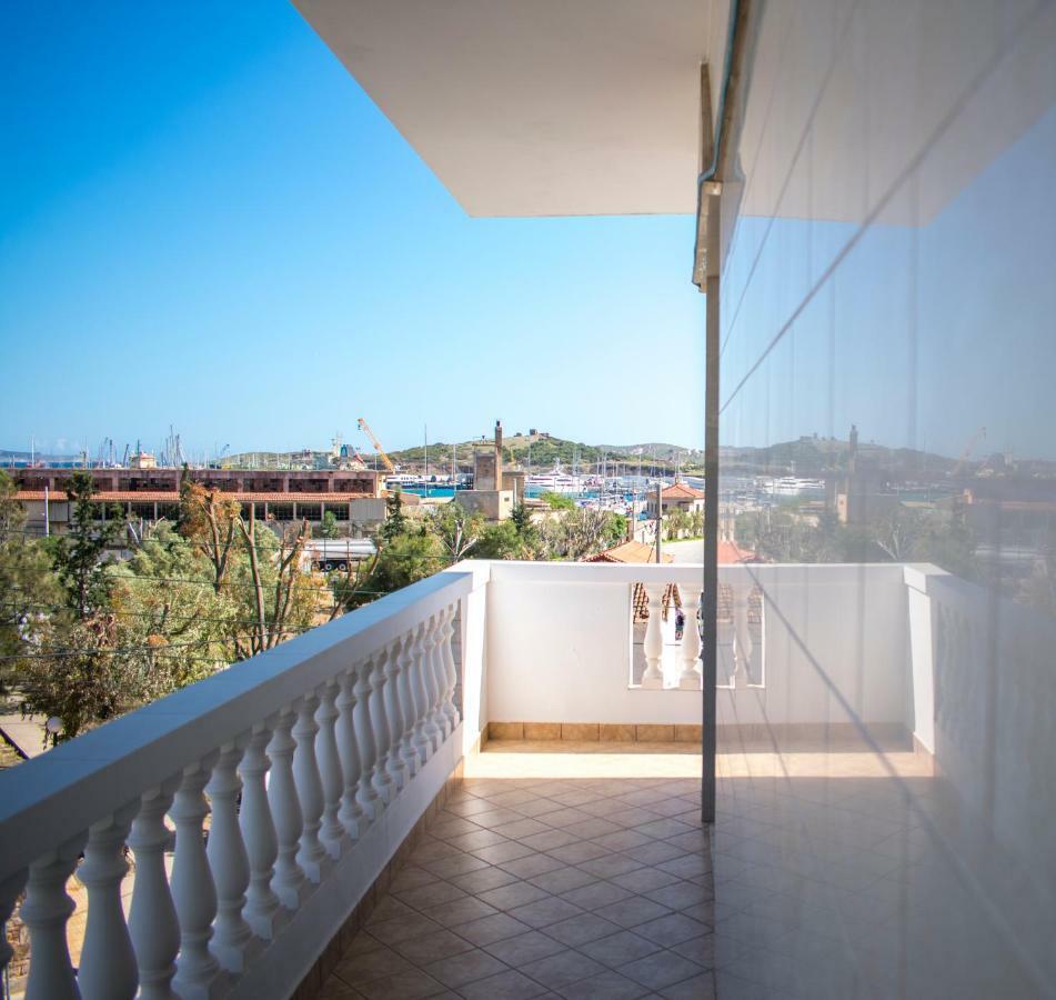Nikolakakis Rooms Lavrio Экстерьер фото