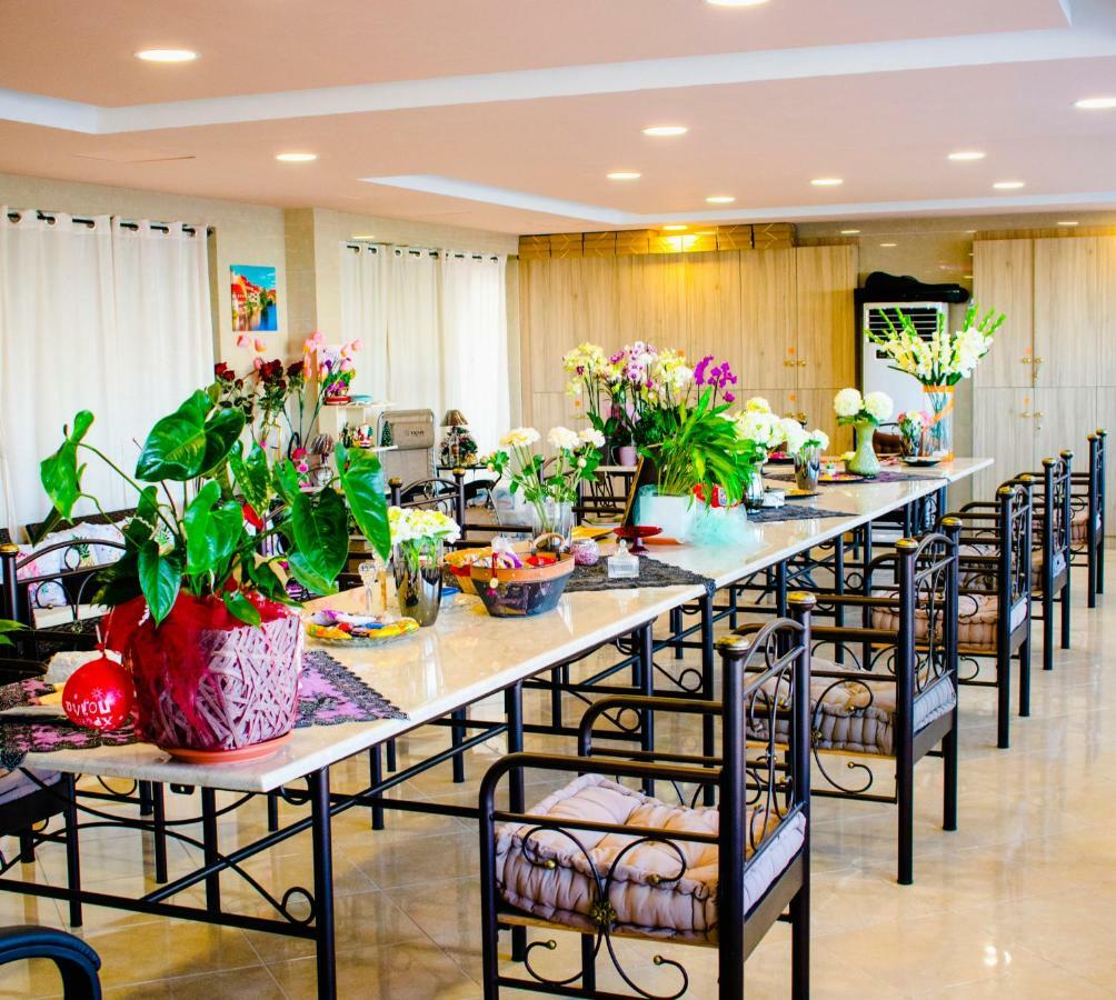 Nikolakakis Rooms Lavrio Экстерьер фото