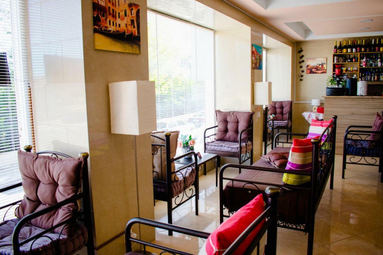 Nikolakakis Rooms Lavrio Экстерьер фото