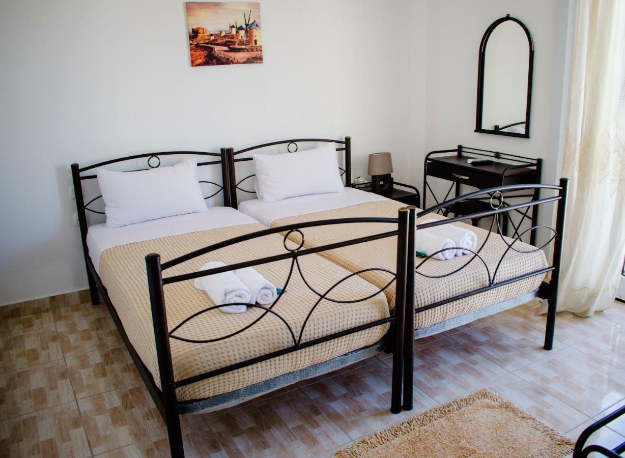 Nikolakakis Rooms Lavrio Экстерьер фото