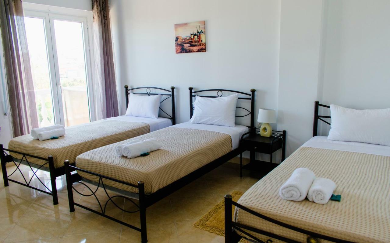 Nikolakakis Rooms Lavrio Экстерьер фото